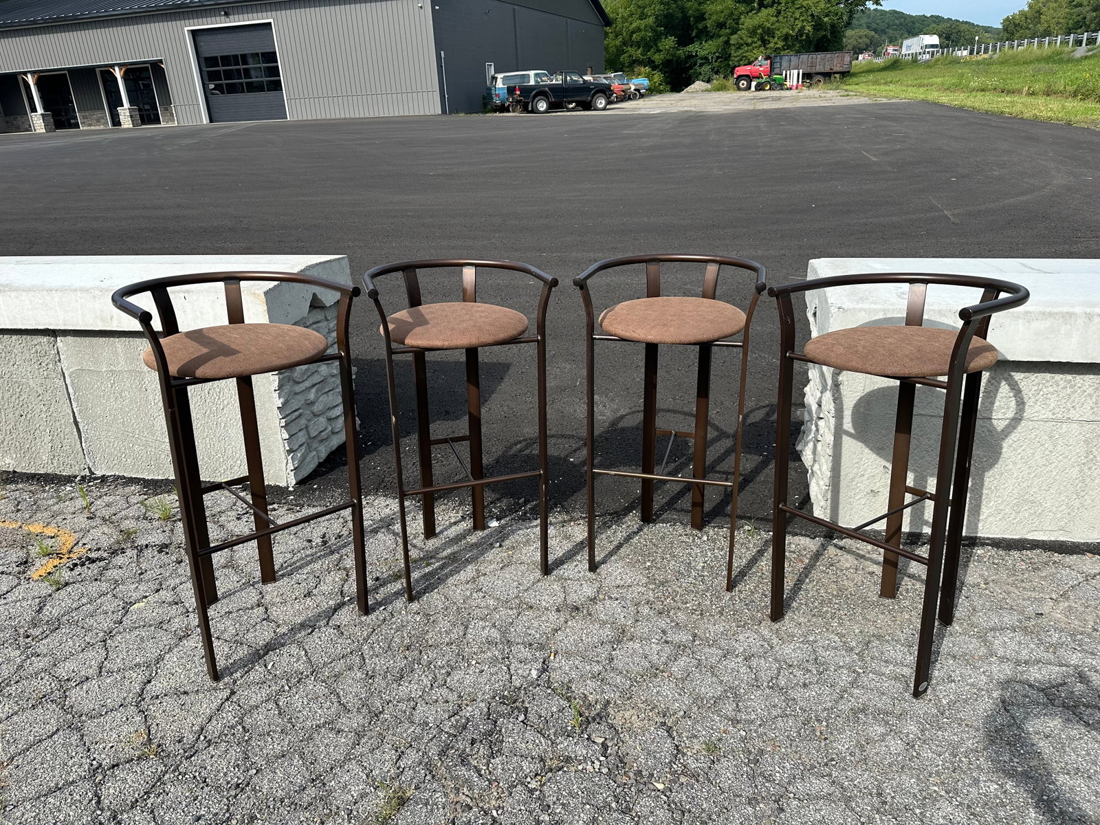 (4) Metal Bar / Counter Stools (1 of 8)