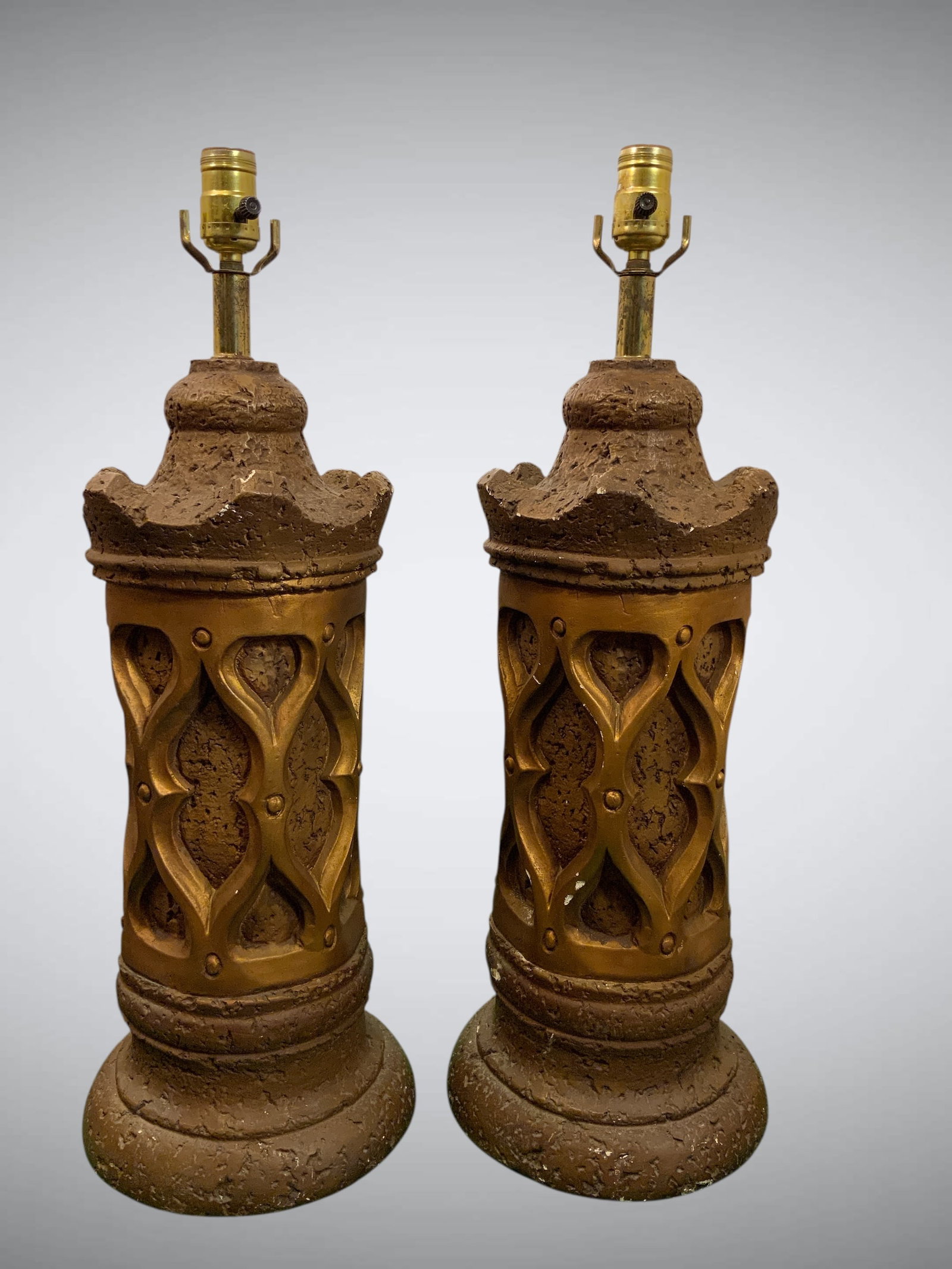 Pair Table Lamp: Hollywood Regency-inspired Cast Plaster Textured and Distressed Bronze Finish: Pair Table Lamp: Hollywood Regency-inspired Cast Plaster Textured and Distressed Bronze Finish. Three-way switch. 24”tall x 8 1/2”dia..>>>>>>>>>>>>>>READ----READ----READ----Shipping for th