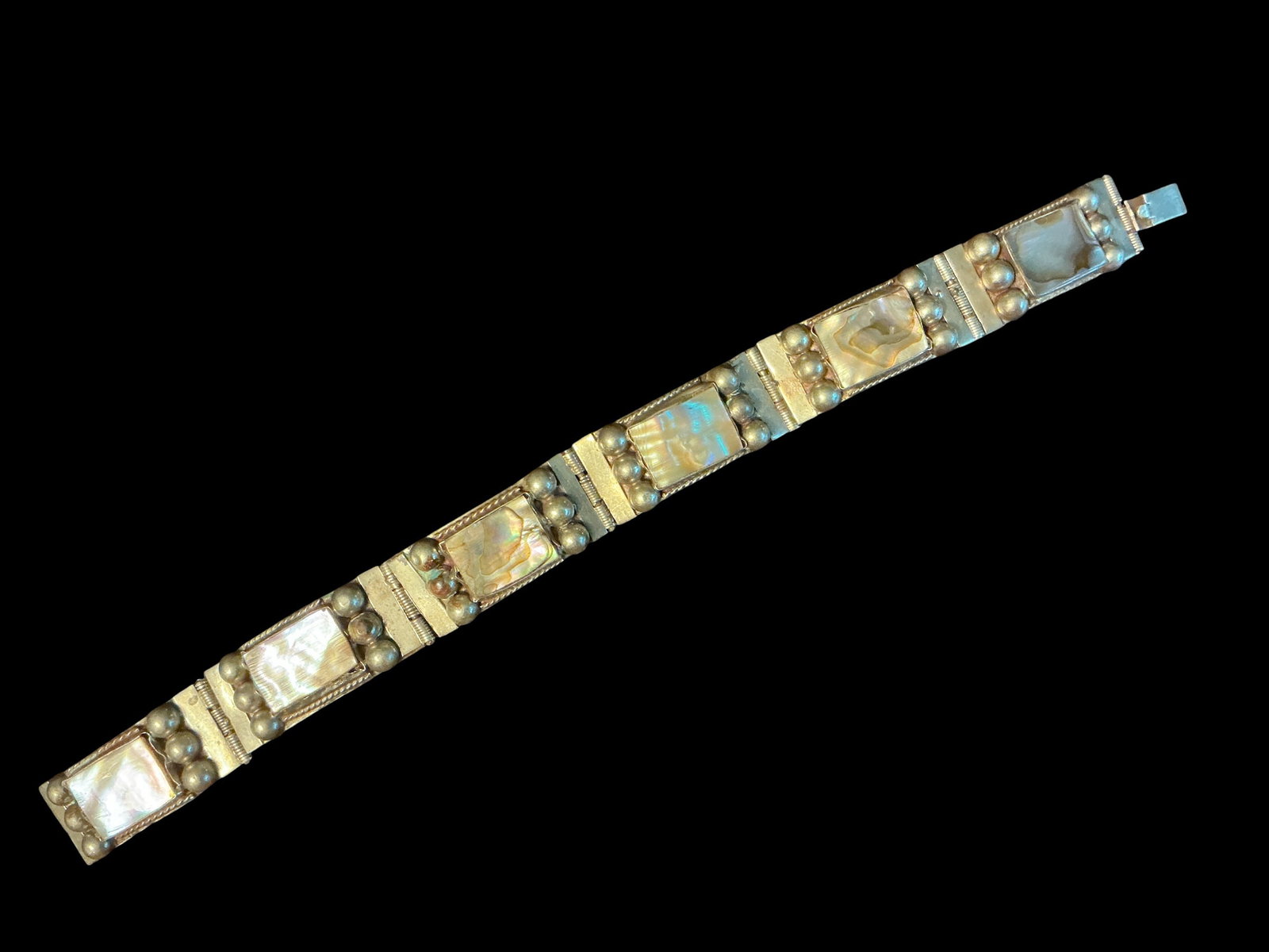 Silver(?) Estate Bracelet Abalone/Mother of Pearl 6 1/2”: Silver(?) Estate Bracelet Abalone/Mother of Pearl 6 1/2”. Appears to be stamped ‘ZC47’’ and ‘Mexico’ . .>>>>>>>>>>>>>>READ----READ----READ----Shipping for this lot is available ONLY TH