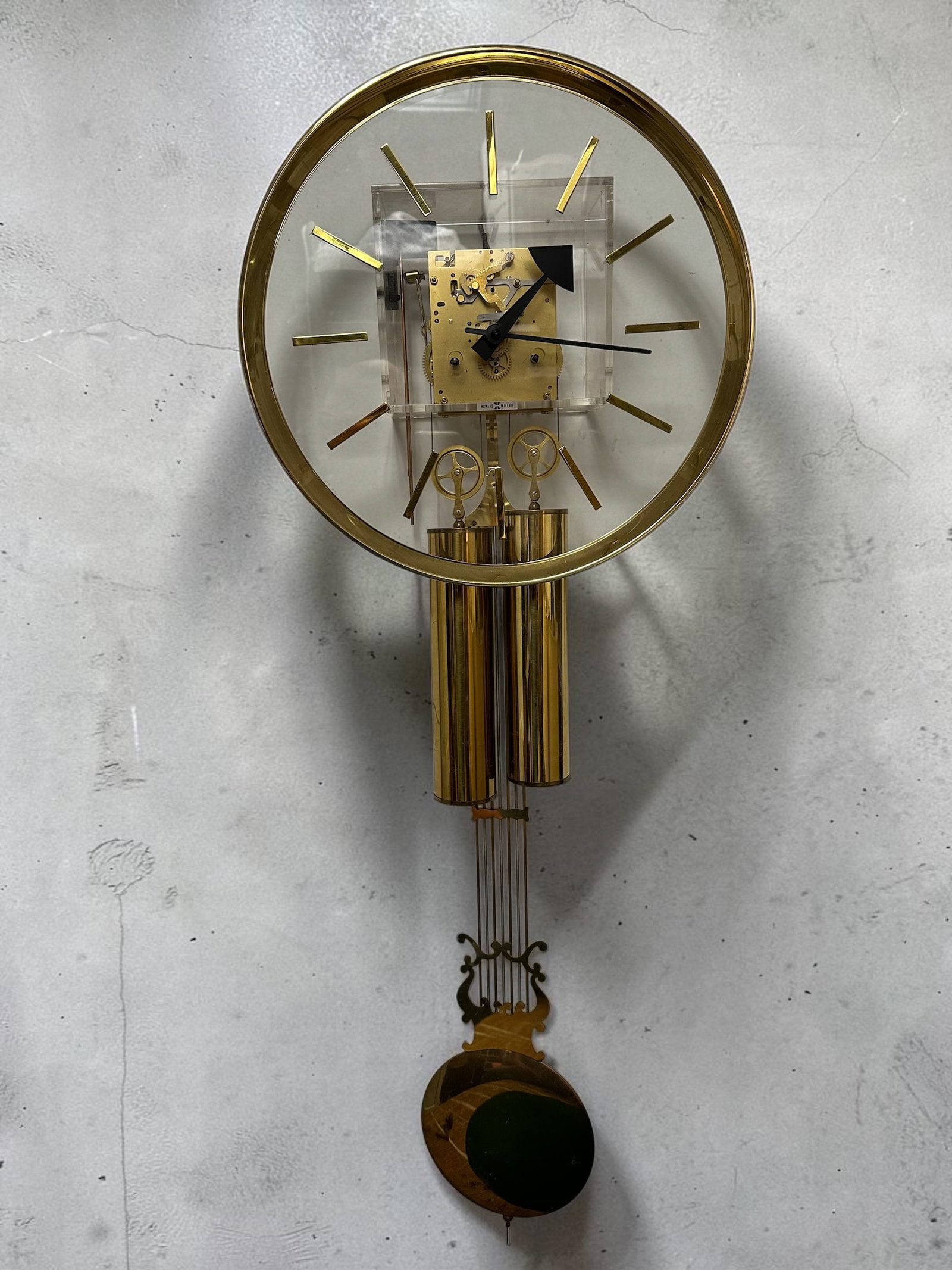 Howard Miller Brass / Lucite Pendulum Chiming Wall Clock (1 of 5)