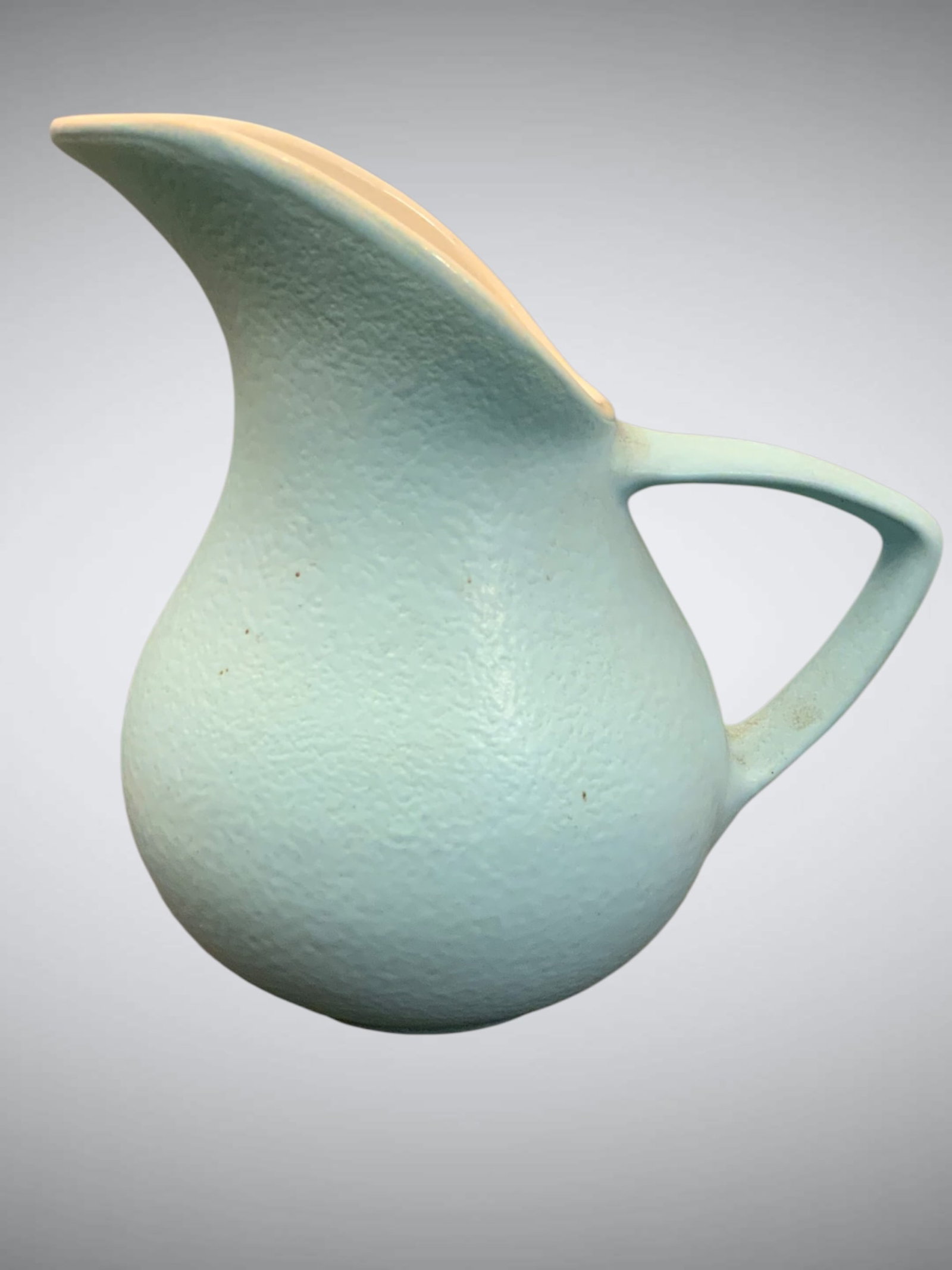 Vintage Hull Pottery Textured Pitcher A6 (1 of 5)