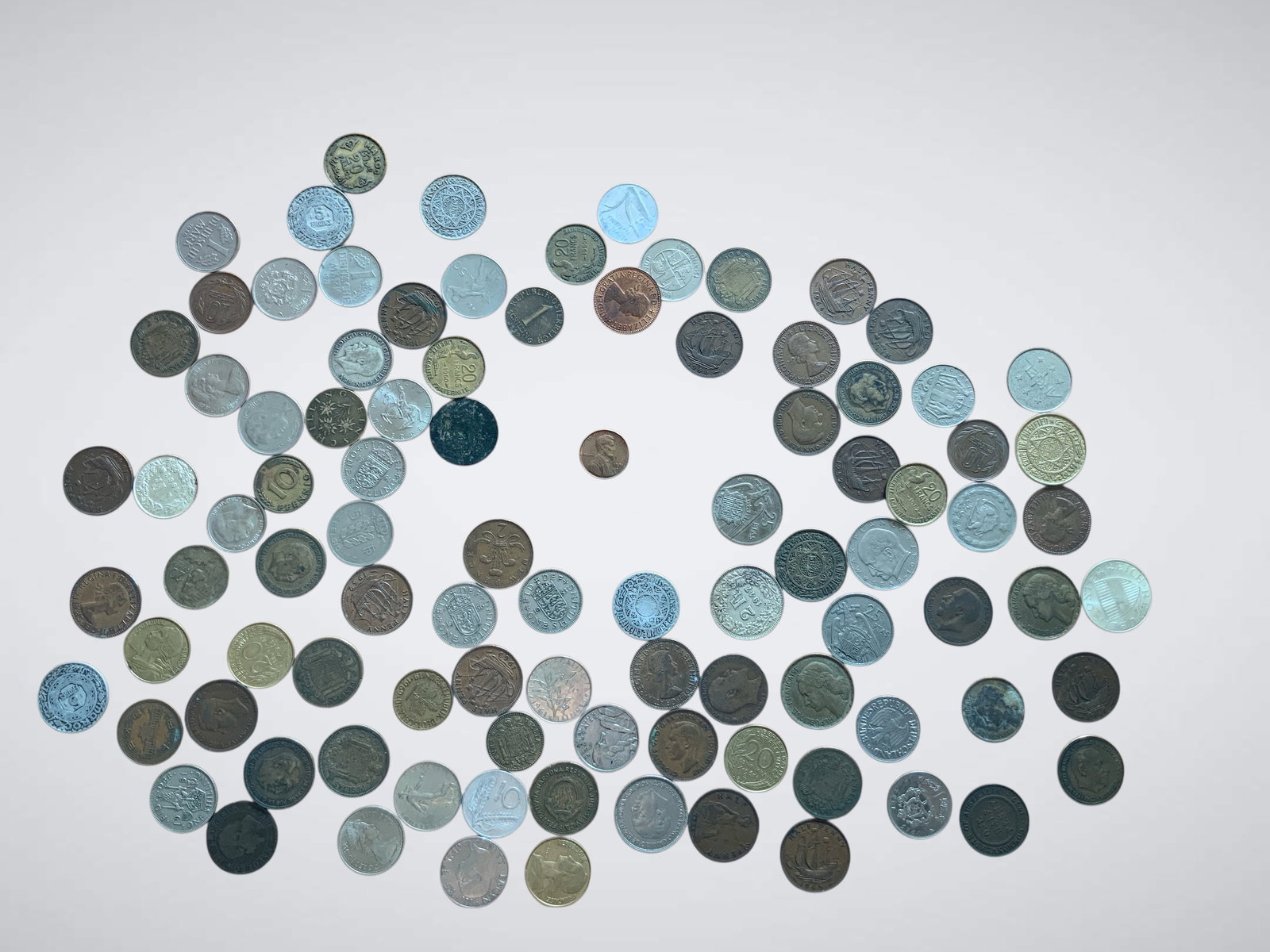 Foreign Coin Lot 95-100coins Random Assortment (1 of 3)