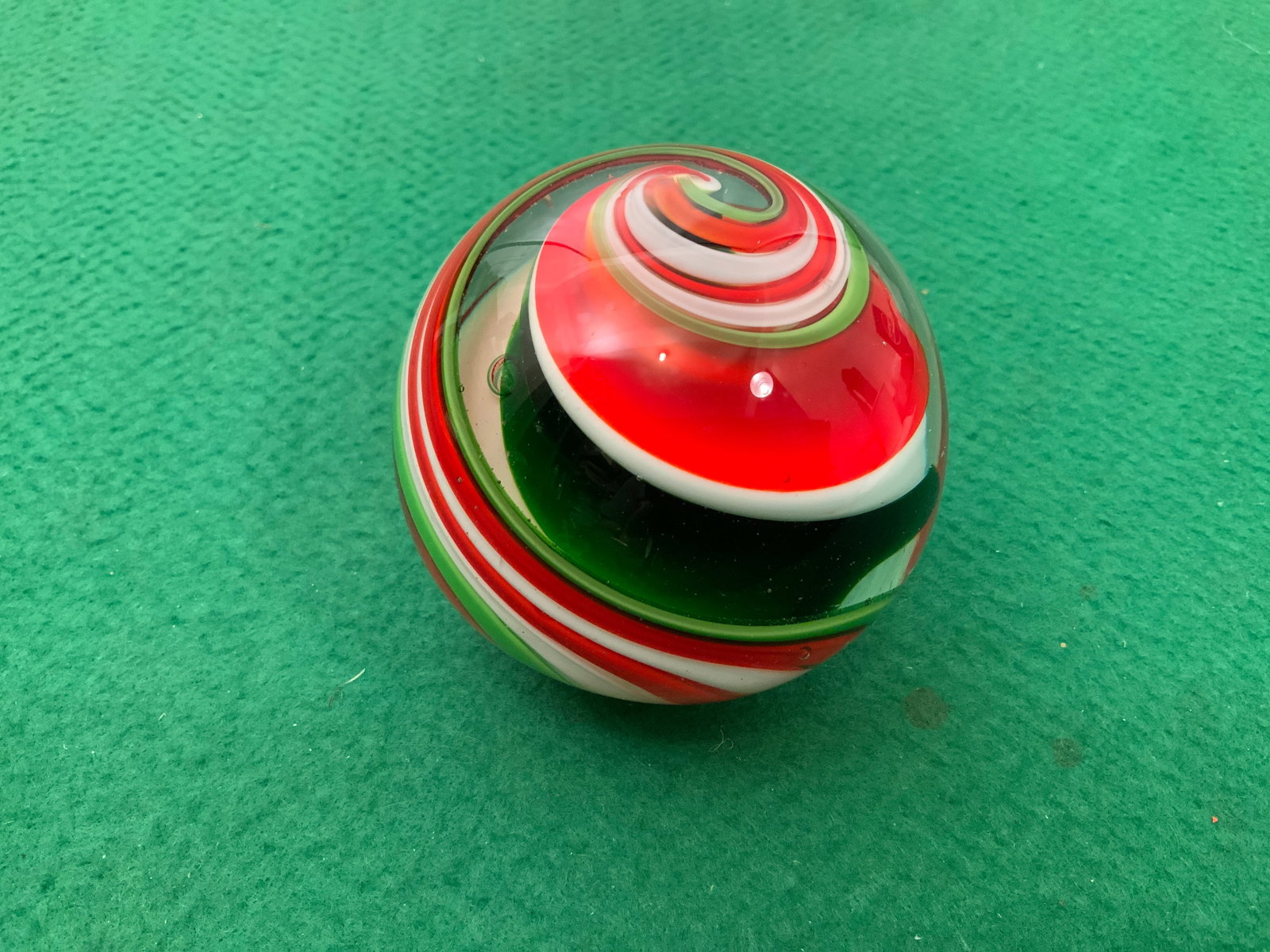 Candy-stripe Swirl Artglass PAPERWEIGHT (1 of 6)