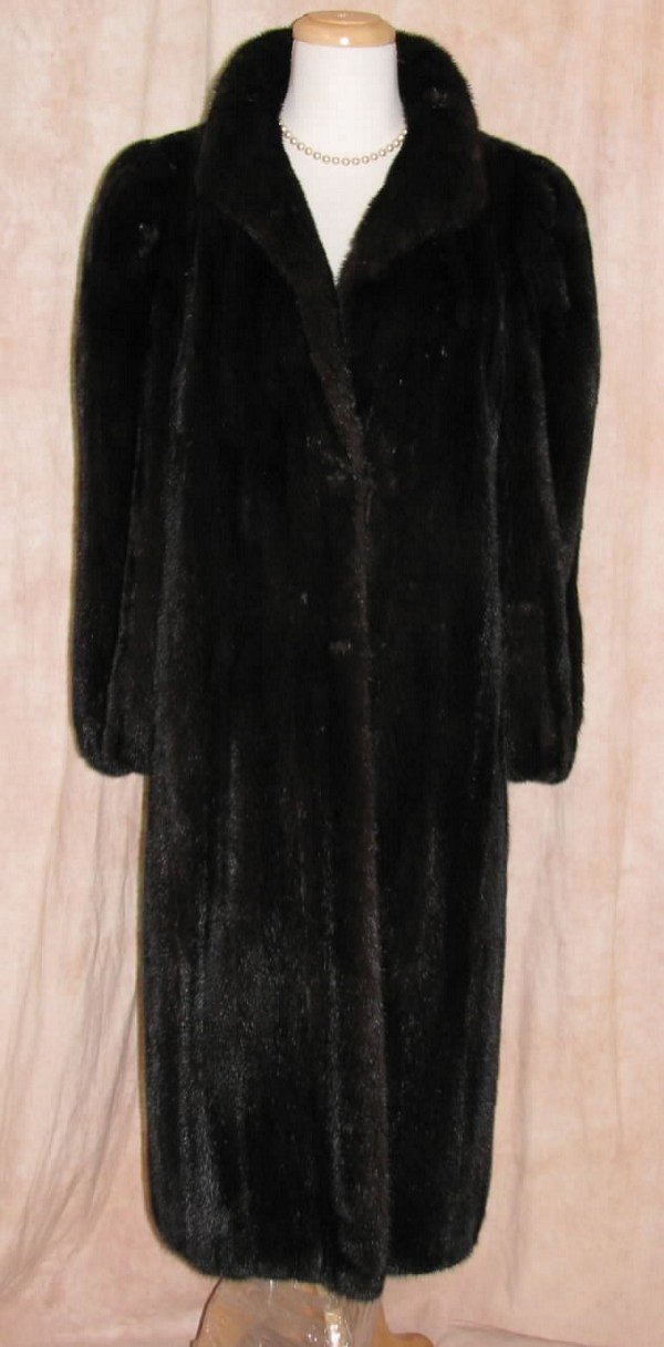 Gorgeous Dark Ranch Black Mink Fur FullLengthCoat
