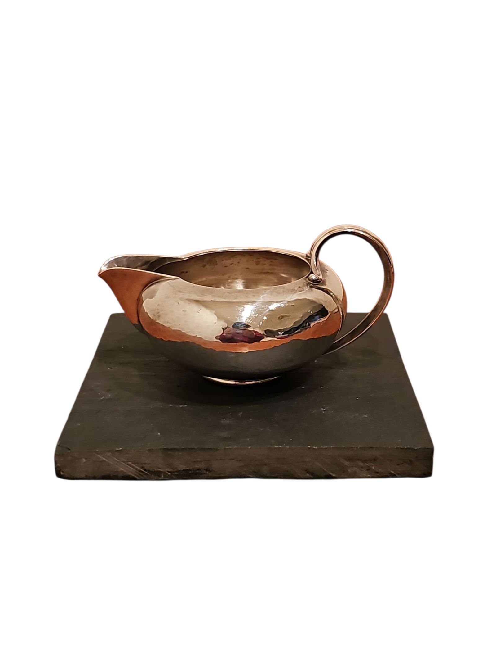 Sterling Silver Georg Jensen Cream Jug 787 Design By Johan Rohde 2,64 x 3,50 inches: Vintage sterling silver Georg Jensen Cream jug 787 design by Johan Rohde circa 1933.Before becoming a designer for the studio, Johan Rohde (1856-1935) was impressed by the craftsmanship of Georg Jense