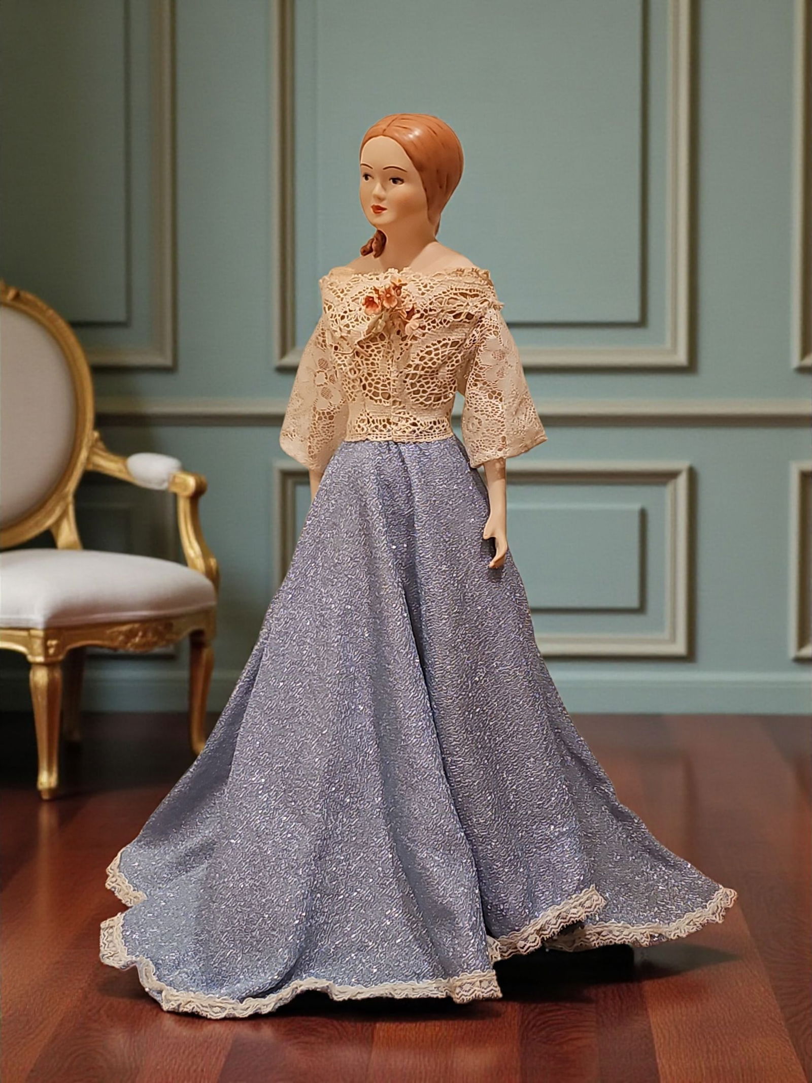 Vintage Grace Herold Miss Atlanta Porcelain Doll c1967 Signed: Vintage Grace Herold Miss Atlanta Porcelain Doll c1967 9" Signed BY BIDDING ON ANY ITEM, ALL BIDDERS ARE ENTERING INTO A CONTRACT AND AGREE TO ABIDE BY AND ACCEPT THESE TERMS OF SALE. PLEASE READ THE