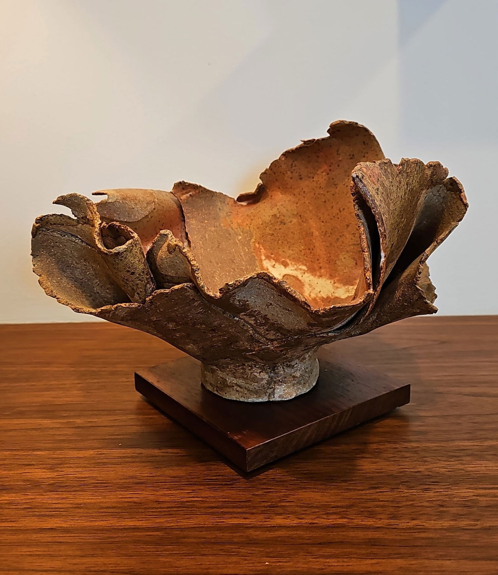 Raku Pottery Sculptural Bowl l7"H X 10.5"D: Raku Pottery Sculptural Bowl l7"H X 10.5"D BY BIDDING ON ANY ITEM, ALL BIDDERS ARE ENTERING INTO A CONTRACT AND AGREE TO ABIDE BY AND ACCEPT THESE TERMS OF SALE. PLEASE READ THE TERMS AND CONDITIONS C
