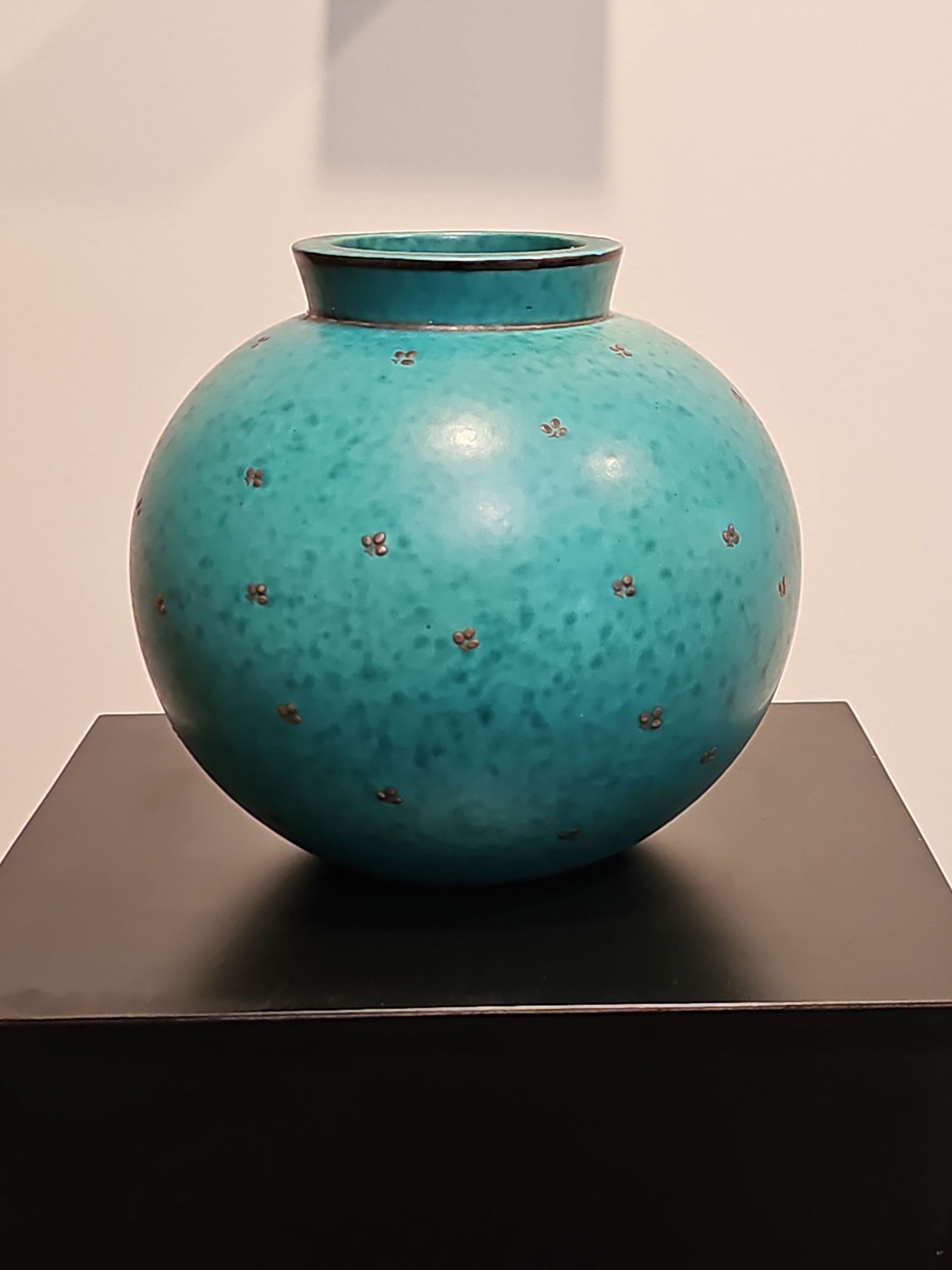 “Argenta” Vase By Wilhelm Kage - Made In Sweden 7"H X 7"D (1 of 4)