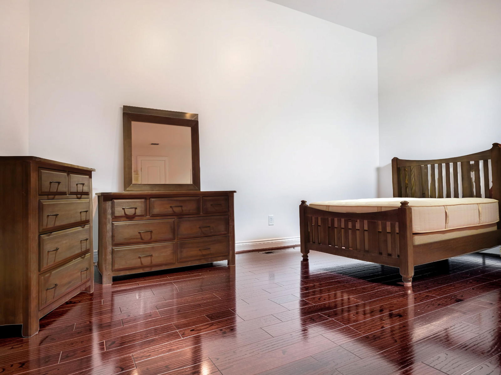 Vaughan Bassett Maple Syrup Queen Size Bedroom Set With Asteria Natural Cypress Mattress: Vaughan Bassett Maple Syrup Queen Size Bedroom Set With Asteria Natural Cypress MattressBedroom set Like new is in a guest room and is barely usedLarge dresser: 37.5"H X 19"D X 62" Mirror: 38 X 38 Tal