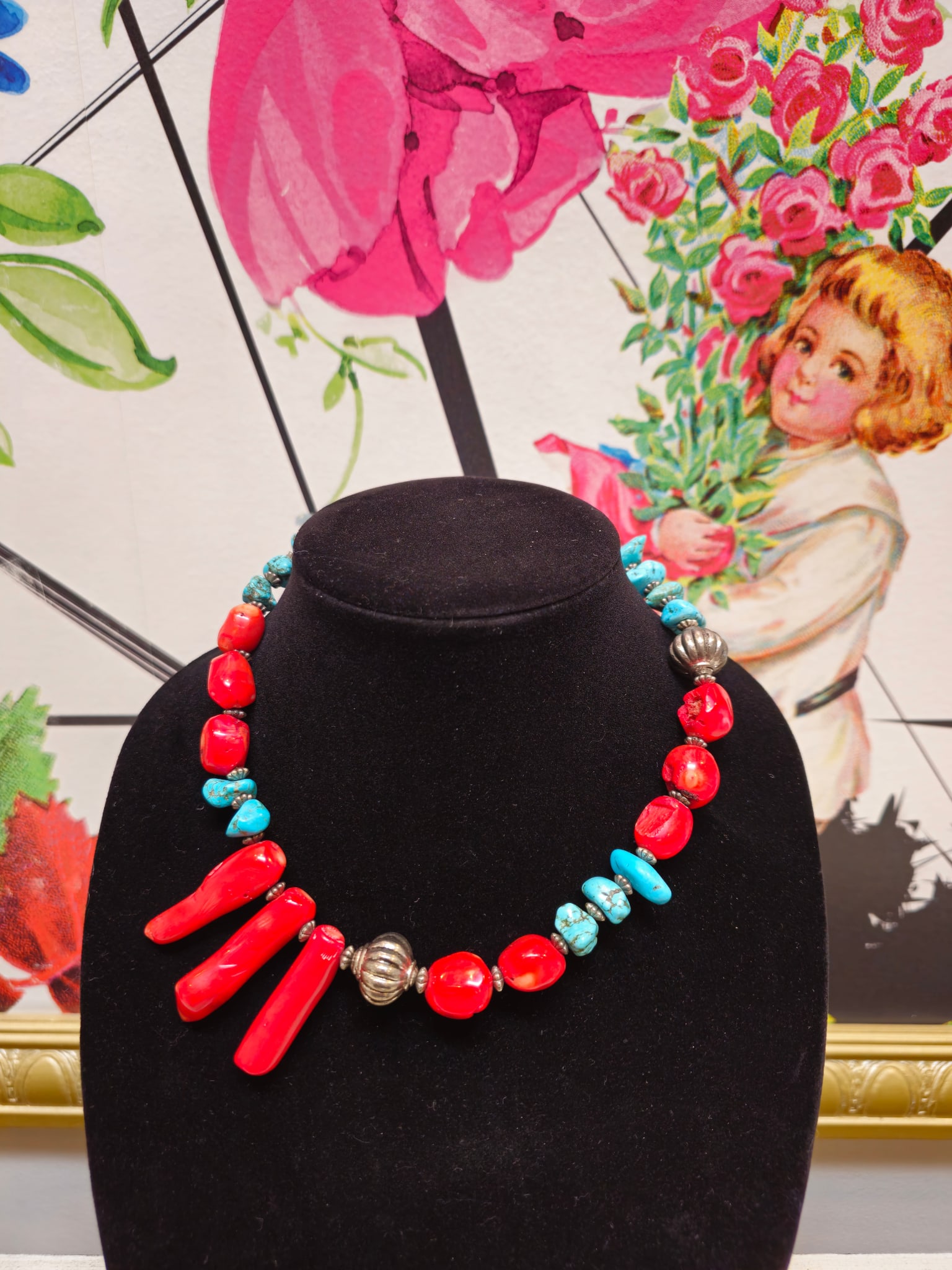 Vintage Navajo Style Red Coral And Turquoise Necklace: Vintage Navajo Style Red Coral And Turquoise NecklaceBY REGISTERING FOR THIS SALE AND BIDDING ON ANY ITEM, ALL BIDDERS ARE ENTERING INTO A CONTRACT AND AGREE TO ABIDE BY AND ACCEPT THESE TERMS OF SALE