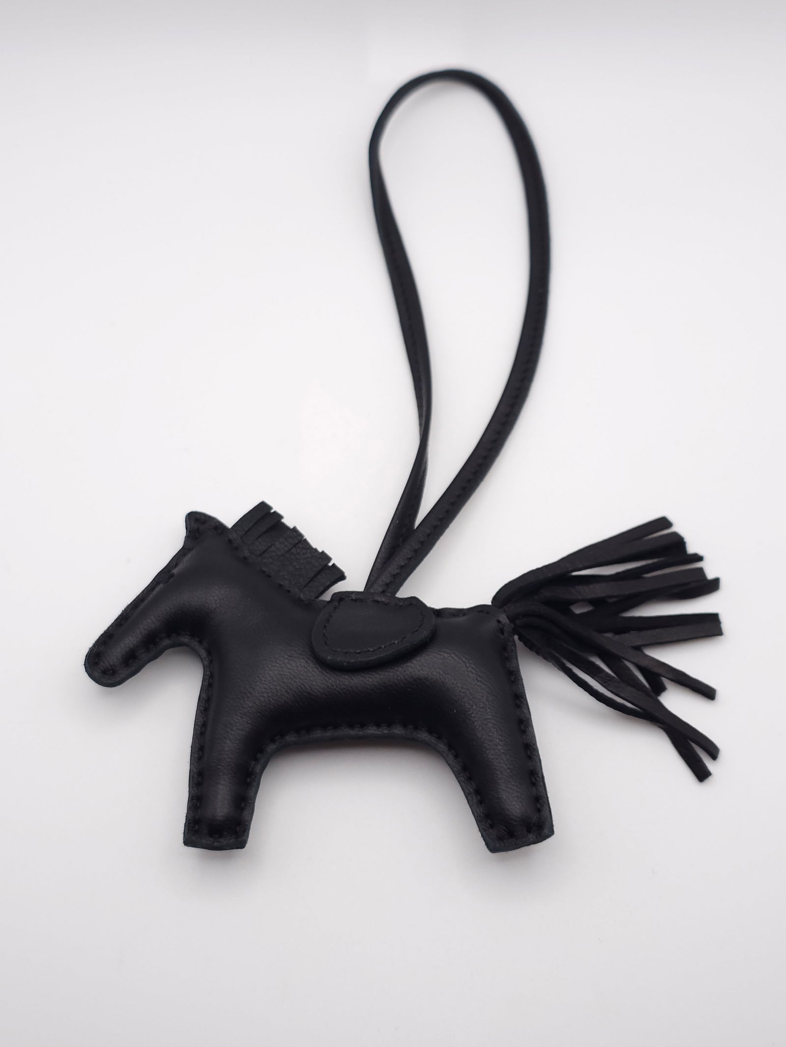 Hermes Rodeo MM Bag Charm So Black Milo Lambskin Leather (1 of 12)