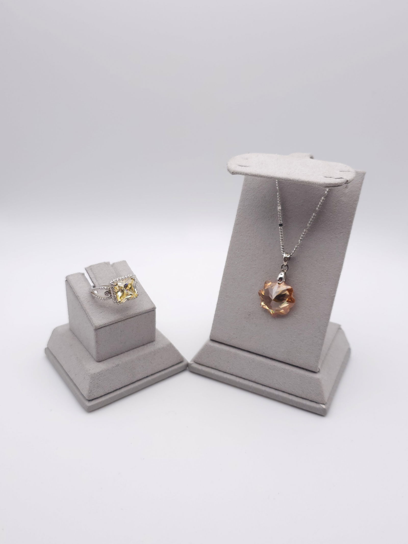 Lot Of Sterling Silver And Crystal Ring And Pendant Necklace: Lot Of Sterling Silver And Crystal Ring And Pendant NecklaceBY REGISTERING FOR THIS SALE AND BIDDING ON ANY ITEM, ALL BIDDERS ARE ENTERING INTO A CONTRACT AND AGREE TO ABIDE BY AND ACCEPT THESE TERMS