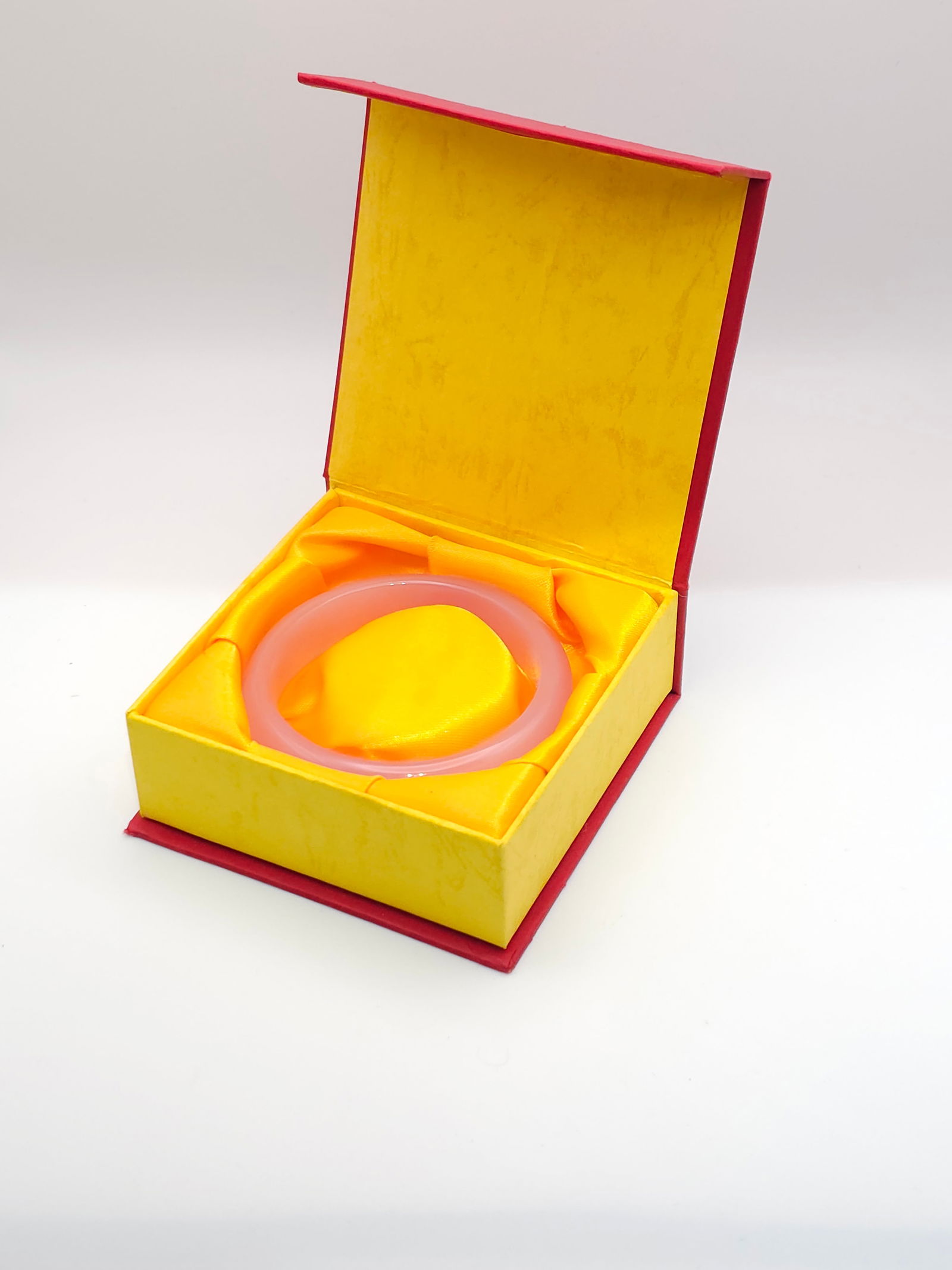 Natural Jade Bangle Bracelet: Natural Jade Bangle Bracelet BY REGISTERING FOR THIS SALE AND BIDDING ON ANY ITEM, ALL BIDDERS ARE ENTERING INTO A CONTRACT AND AGREE TO ABIDE BY AND ACCEPT THESE TERMS OF SALE. PLEASE READ THESE TERM