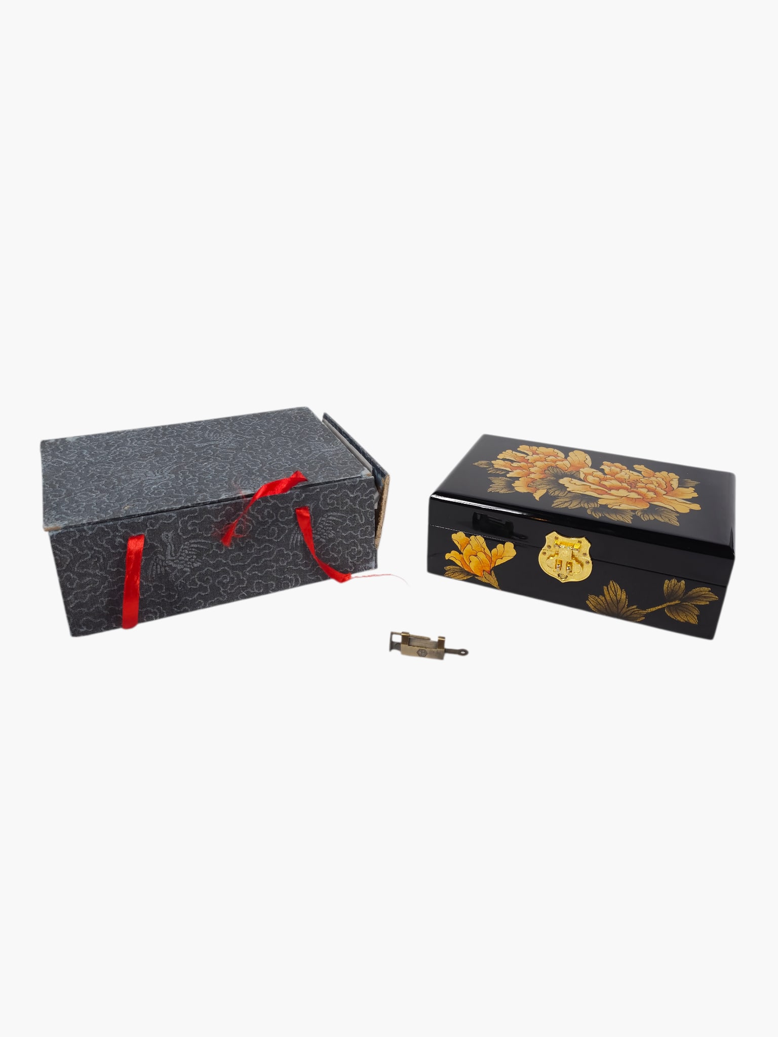 Handmade Traditional Chinese Heirloom Lacquer Jewelry Box With Lock And Key (1 of 8)