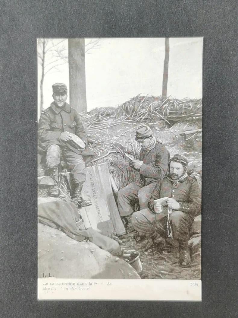 A postcard from the European War period: Size:/. Condition: Good used condition. Provenance: From Philadelphia PA estate. In house shipping is available for this item. All the items AS IS, please join the auction preview for the condition De