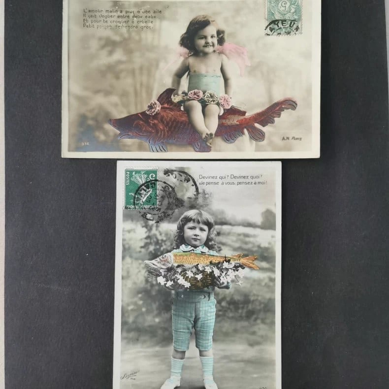 A set of old French postcards from the late 19th century on the theme of "Childishness and Humor": Size:/. Condition: Good used condition. Provenance: From Philadelphia PA estate. In house shipping is available for this item. All the items AS IS, please join the auction preview for the condition De