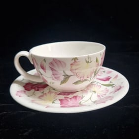Roy Kirkham Sweet Pea Teacup & Saucer