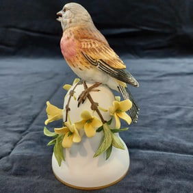 Franklin Mint 'The Wren' Ceramic Bell