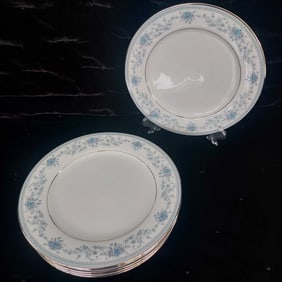 Set of 4 Noritake Blue Hill Dessert Plates