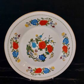 Aynsley Famille Rose Plate & stand