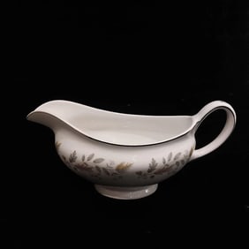 Johnson Brothers Lynton Older Snowhite Gravy Jug