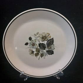 Johnson Brothers Wildmoor 22.5cm plate