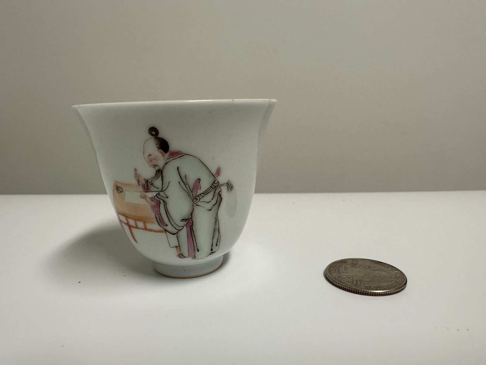 Chinese Famille Rose Scholar Cup With Characters Mark: Dimension: W 2.4 inches/ 6.1 cm, please note Due to manual measurement, dimensions may vary. Condition: Good used condition, a very small chip, please note buyers are obligated to come to the site to