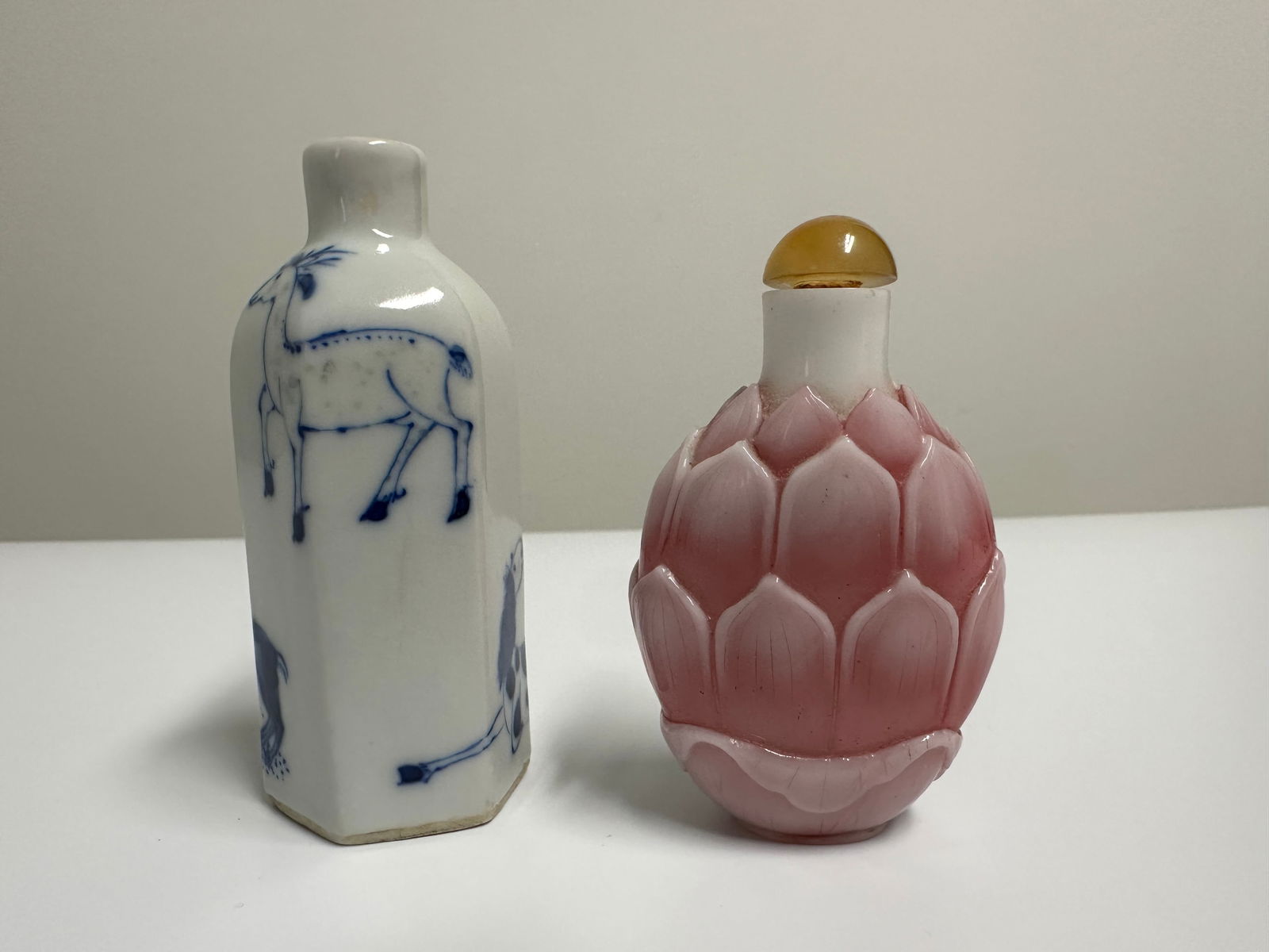 Set Of 2 Chinese Blue And White Porcelain & Lotus Glass Snuff Bottles (1 of 6)