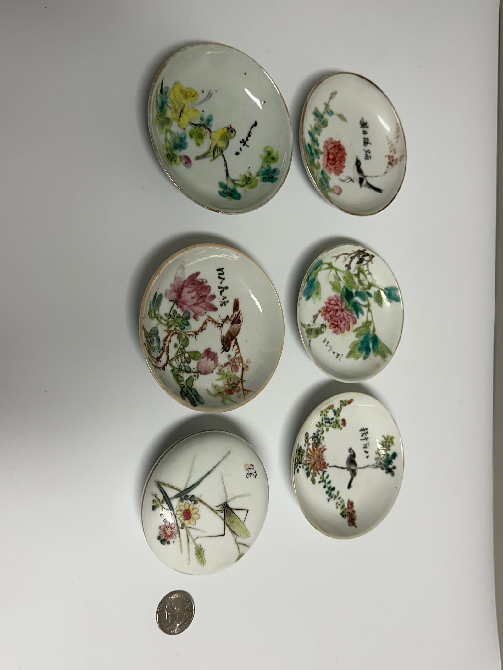 Set Of 6 Chinese Famille Rose Porcelain Plates And Ink Box: Dimension: 3.1-3.7 inches/ 8-9.5cm, please note Due to manual measurement, dimensions may vary. Condition: Good used condition, please note buyers are obligated to come to the site to inspect the cond