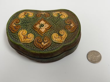 Chinese Famille Rose Porcelain Box