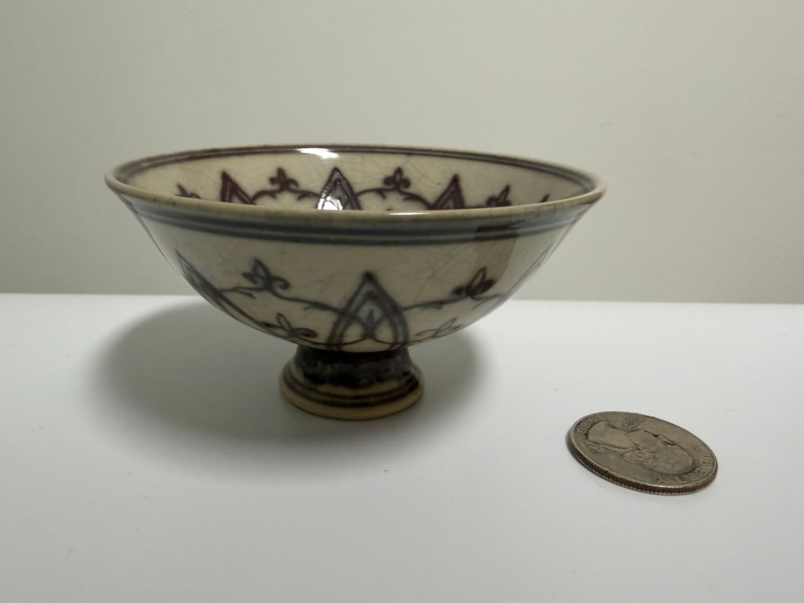 Chinese Ice Crack Glazed Red Glazed Porcelain Cup Blue And White Mark (1 of 7)