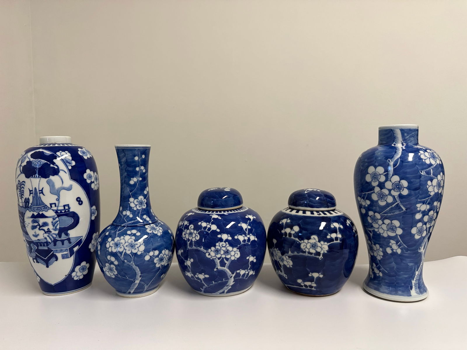 Set Of 5 Chinese Blue And White plum bossom Vases Jars: Dimension: H 5.5-9.2 inches/ 14-23.3 cm, please note Due to manual measurement, dimensions may vary. Condition: Good used condition, please note buyers are obligated to come to the site to inspect the