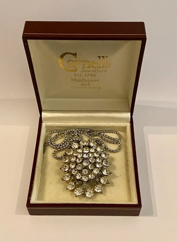 Vintage Crystal Cluster Necklace - Boxed Gift (G. Cornell & Sons box): Dimension: 8 inches/ 20 cm, please note Due to manual measurement, dimensions may vary. Condition: Good used condition, please note buyers are obligated to come to the site to inspect the condition an