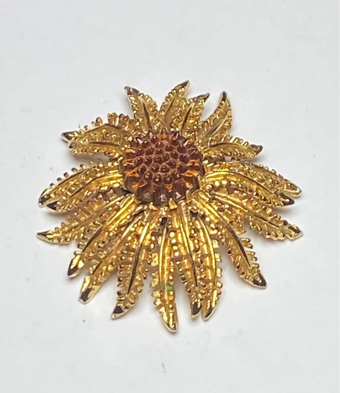 Vintage 1960s Sarah Coventry "Autumn Splendor" Sunflower: Dimension: 8 inches/ 20 cm, please note Due to manual measurement, dimensions may vary. Condition: Good used condition, please note buyers are obligated to come to the site to inspect the condition an