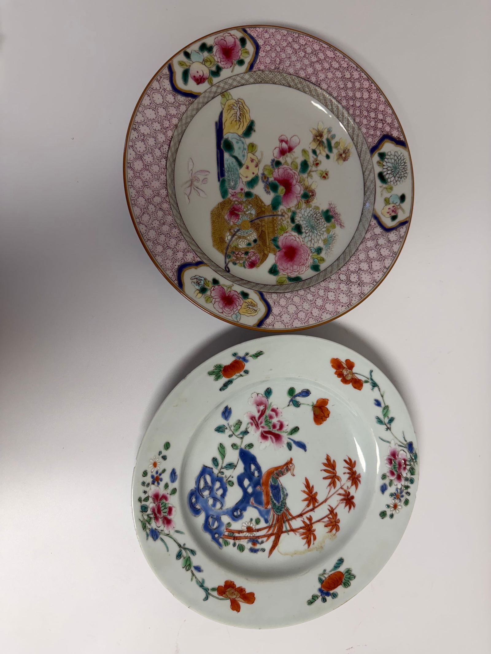 Set of 2 Chinese enameled famille rose China porcelain plates (1 of 8)