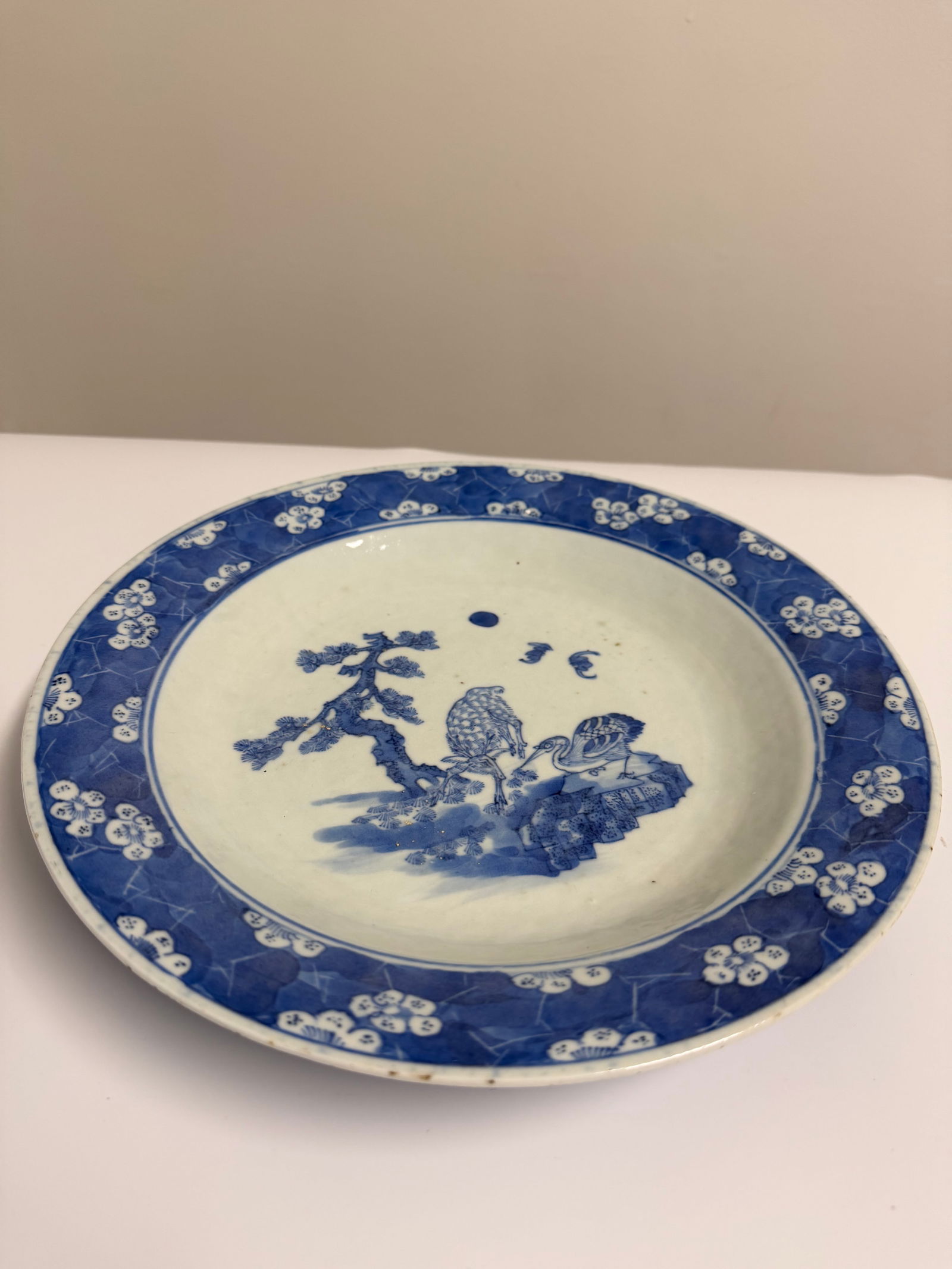 Chinese blue and white porcelain plate four China characters mark: Dimension: 11.2 inch / 28.3 cm , please note Due to manual measurement, dimensions may vary. Condition: Good used condition, please note buyers are obligated to come to the site to inspect the
