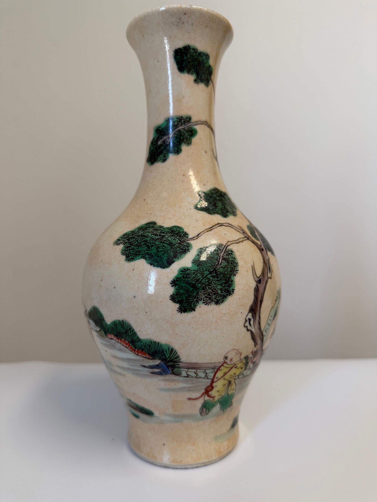Chinese ice crack glazed famille rose porcelain vase: Dimension: inch / cm , please note Due to manual measurement, dimensions may vary. Condition: Good used condition, please note buyers are obligated to come to the site to inspect the condition and