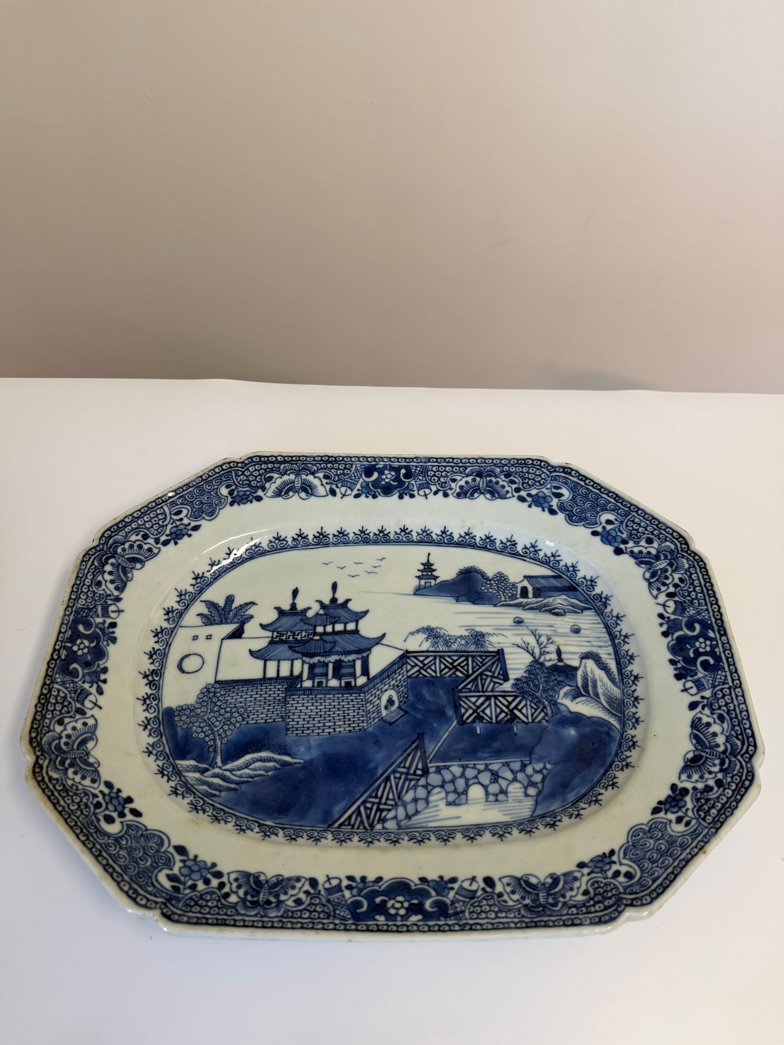 Chinese blue and white landscape large plate: Dimension: 9.7x12.6 inch / 27.6x32.2 cm , please note Due to manual measurement, dimensions may vary. Condition: Good used condition, please note buyers are obligated to come to the site to inspect