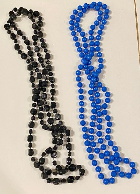 Vintage Mid-Century Bead Necklaces | Blue & Black Mod Boho Style: Dimension: / , please note Due to manual measurement, dimensions may vary. Condition: Good used condition, please note buyers are obligated to come to the site to inspect the condition and details