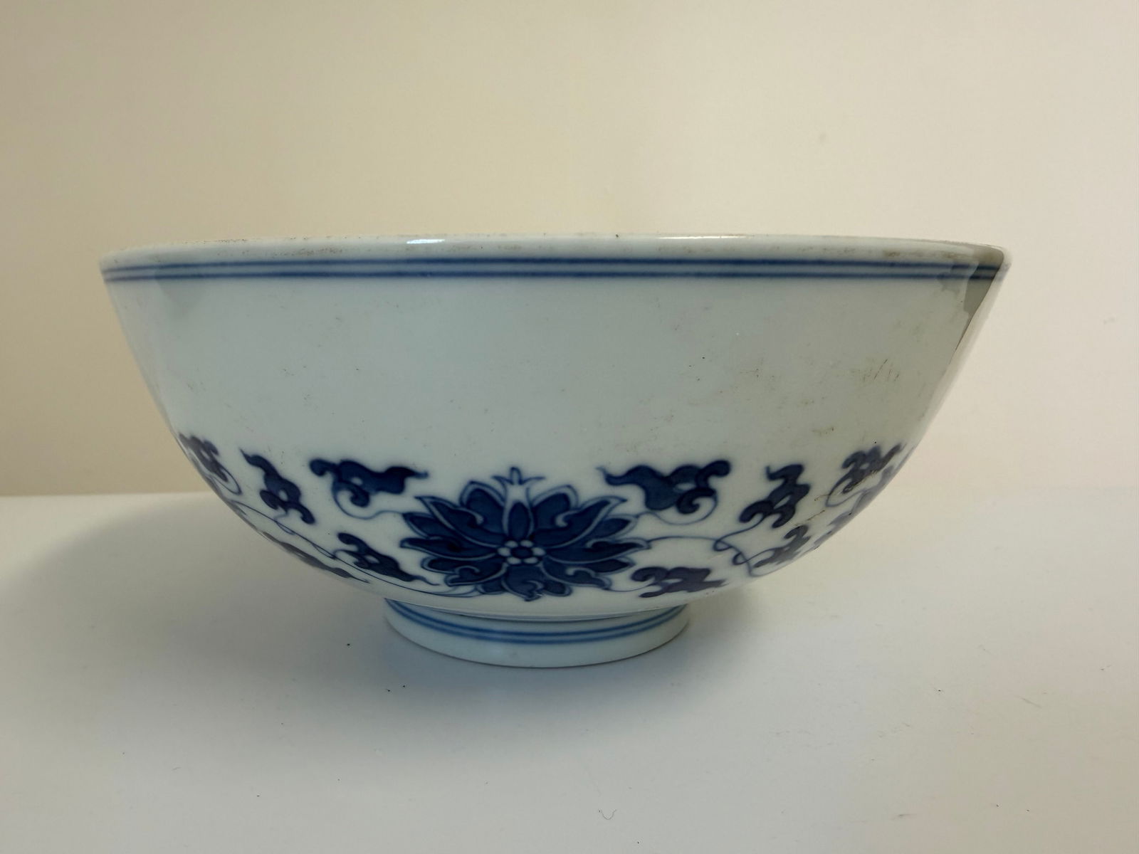 Chinese blue and white lotus porcelain bowls China characters mark: Dimension: 6.4 inch / 16.5 cm , please note Due to manual measurement, dimensions may vary. Condition: Good used condition, please note buyers are obligated to come to the site to inspect the conditio