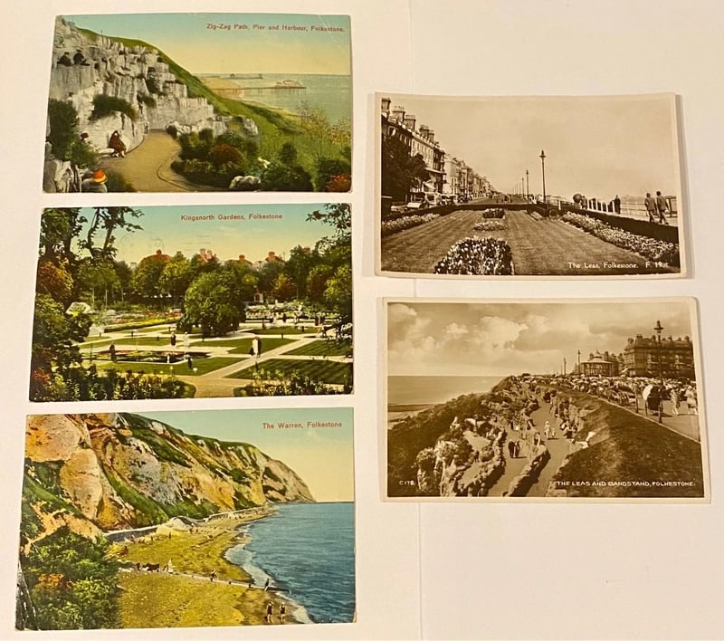 Bundle of 5 Vintage Postcards (1920s/30s): Dimension: / cm, please note Due to manual measurement, dimensions may vary. Condition: Good used condition, please note buyers are obligated to come to the site to inspect the condition and details o