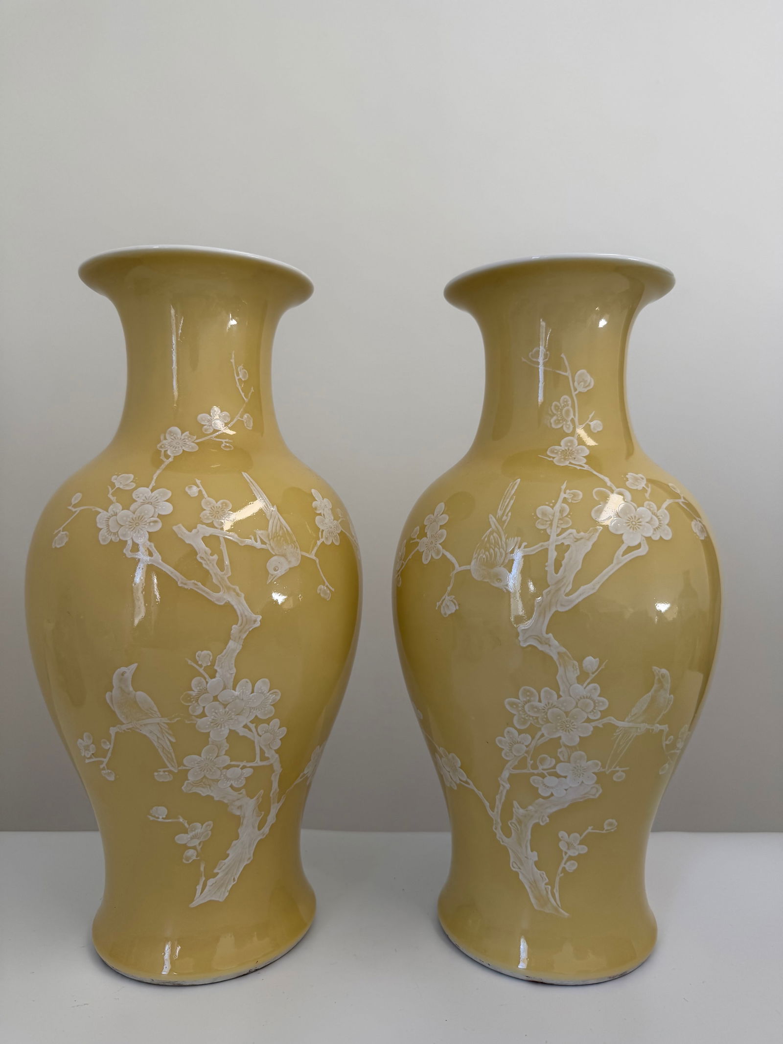 Pair of Chinese yellow glazed porcelain vases (1 of 6)