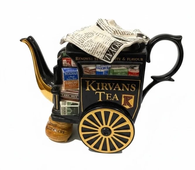 RARE Paul Cardew Kirvans Tea Large Teapot: Dimension: 8 inches/ 20 cm, please note Due to manual measurement, dimensions may vary. Condition: Good used condition, please note buyers are obligated to come to the site to inspect the condition