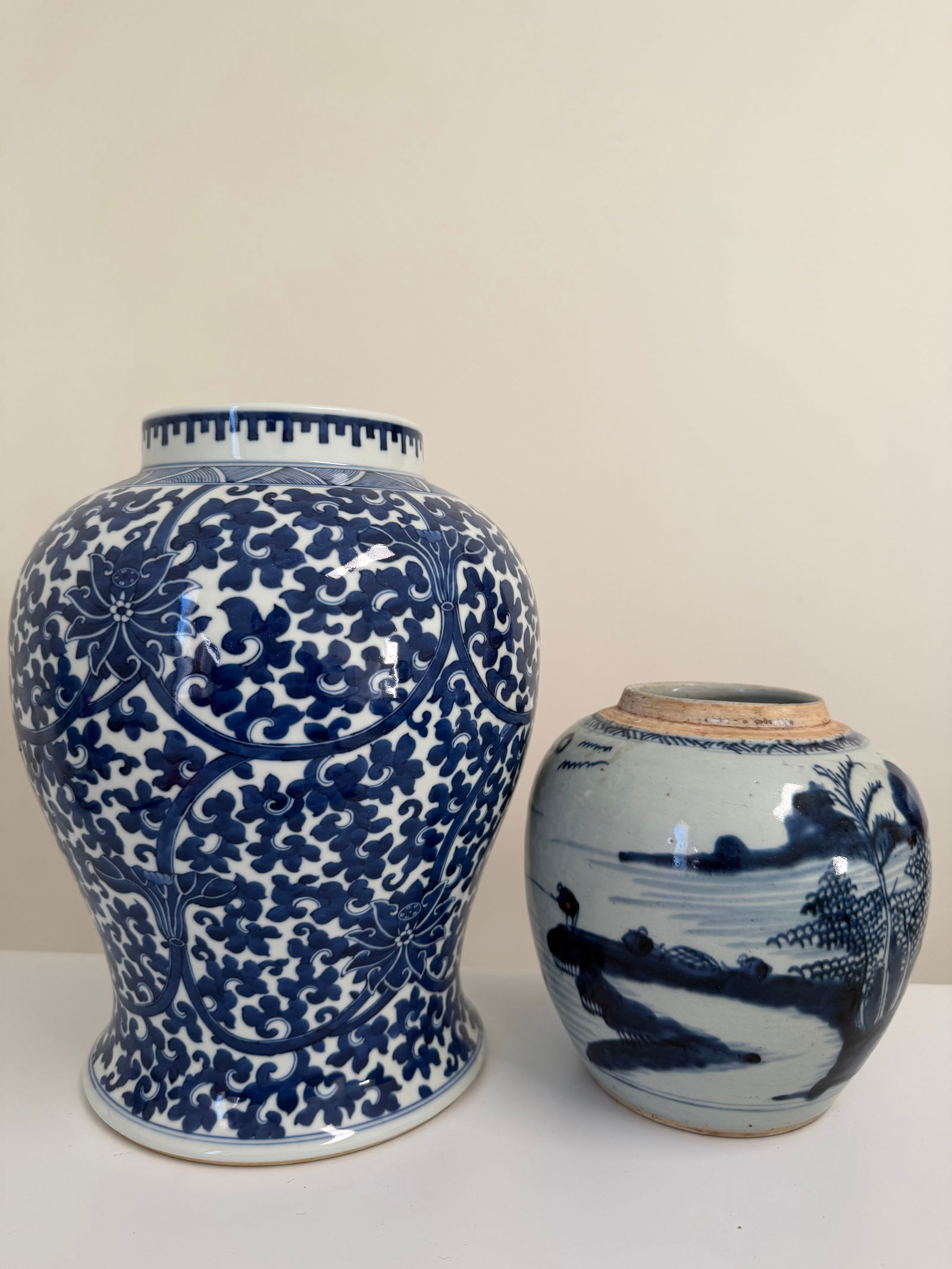 Set of 2 Chinese blue and white China porcelain Jars: Dimension: 7.9-10.8 inch / 20-30 cm , please note Due to manual measurement, dimensions may vary. Condition: Good used condition, please note buyers are obligated to come to the site to inspect the