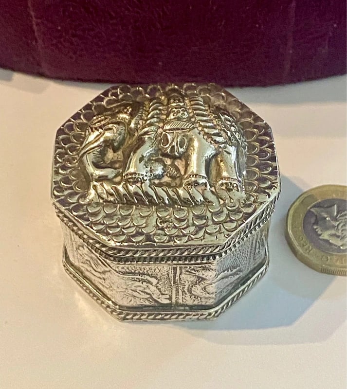 Antique Colonial Silver Repoussé Box: Dimension: 3 inches , please note Due to manual measurement, dimensions may vary. Condition: Good used condition, please note buyers are obligated to come to the site to inspect the condition and
