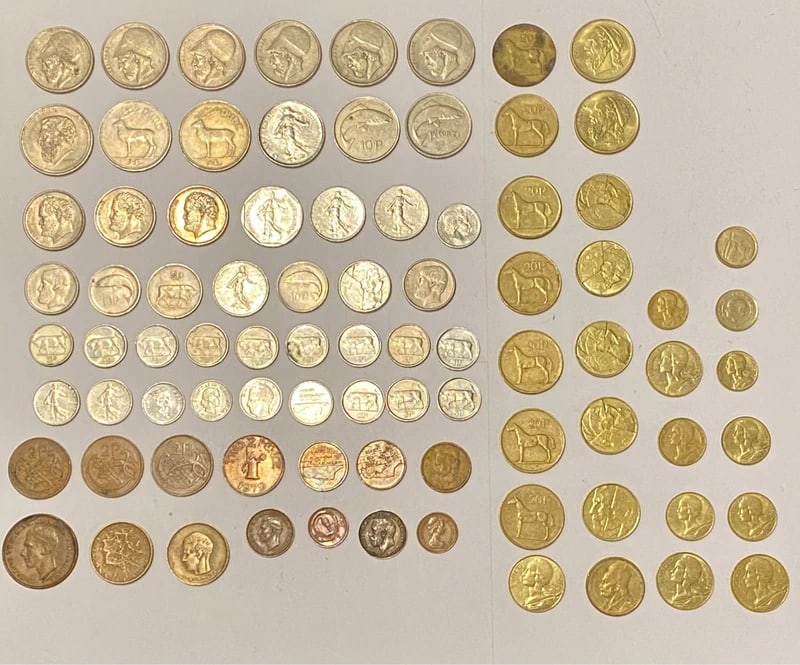 Collection of 85 Vintage Irish & European Coins: Dimension: inch / cm , please note Due to manual measurement, dimensions may vary. Condition: Good used condition, please note buyers are obligated to come to the site to inspect the condition and