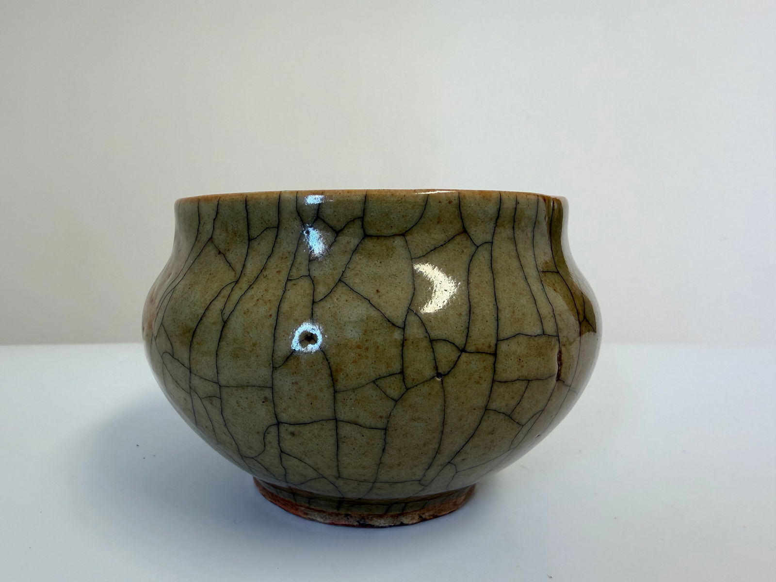 Chinese yellow ince crack glazed China porcelain bowl: Dimension: 3.6 inch / 9.2 cm , please note Due to manual measurement, dimensions may vary. Condition: Good used condition, please note buyers are obligated to come to the site to inspect the