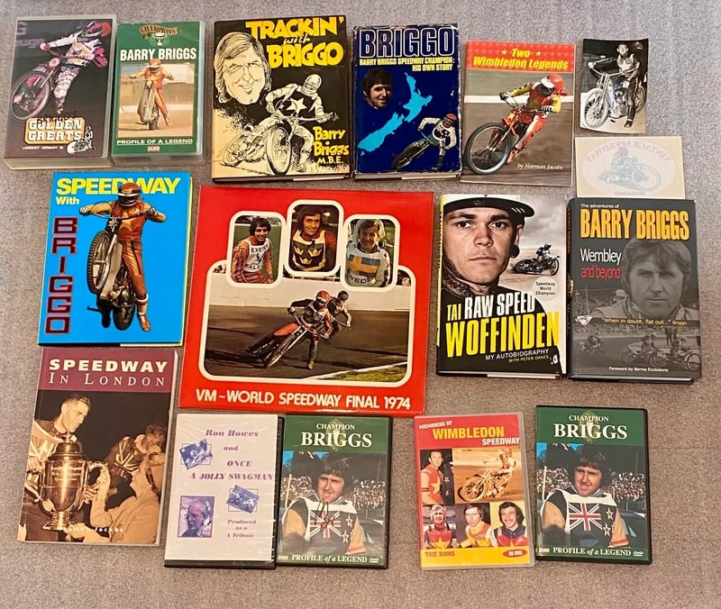 Ultimate Barry Briggs & Speedway History Collection: Dimension: / , please note Due to manual measurement, dimensions may vary. Condition: Good used condition, please note buyers are obligated to come to the site to inspect the condition and details