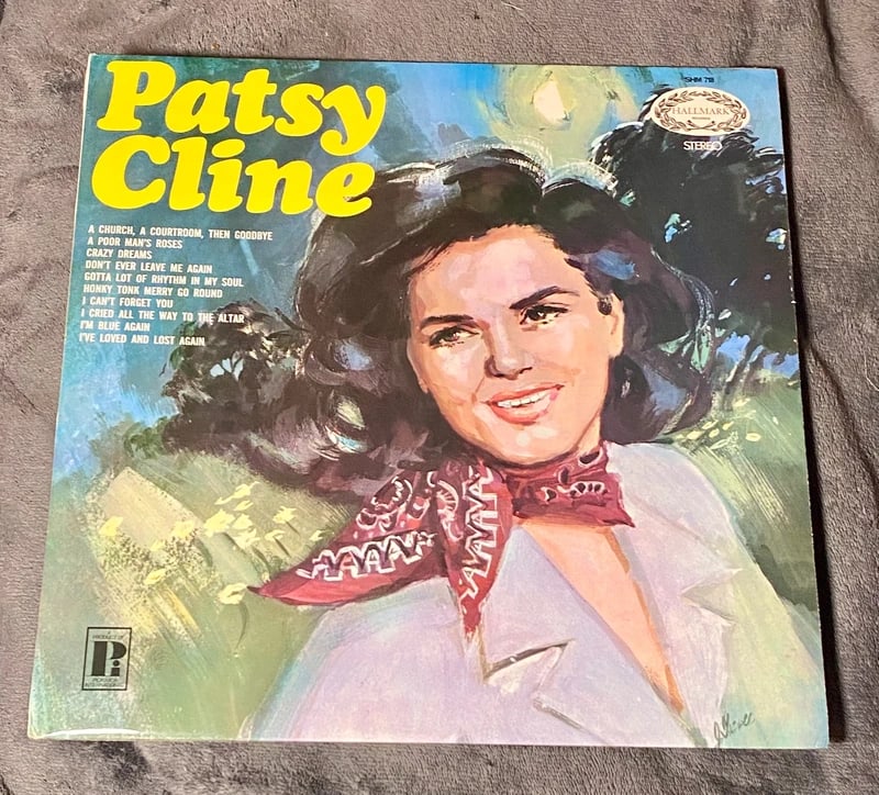 Patsy Cline - Volume 2 Vinyl LP (1971 Hallmark UK Pressing): Dimension: / , please note Due to manual measurement, dimensions may vary. Condition: Good used condition, please note buyers are obligated to come to the site to inspect the condition and details