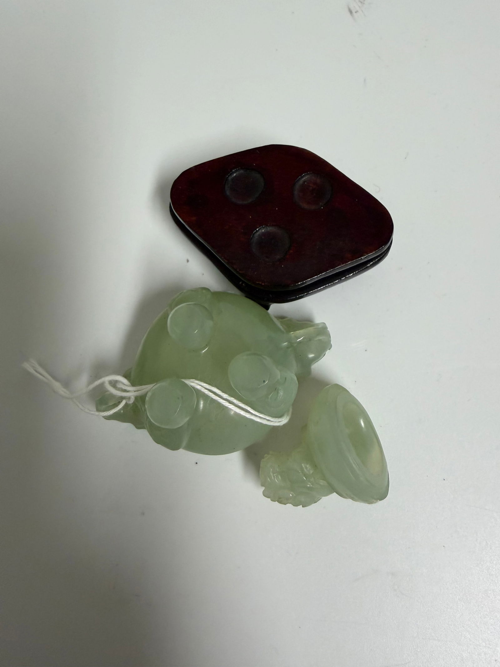 Chinese white jade incense burner - 3